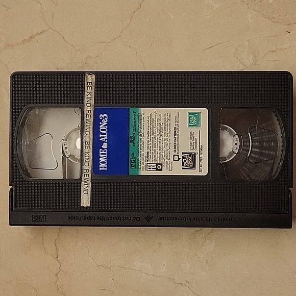 20th Century Fox Home Alone 3 VHS Tape - Picture 5 of 6